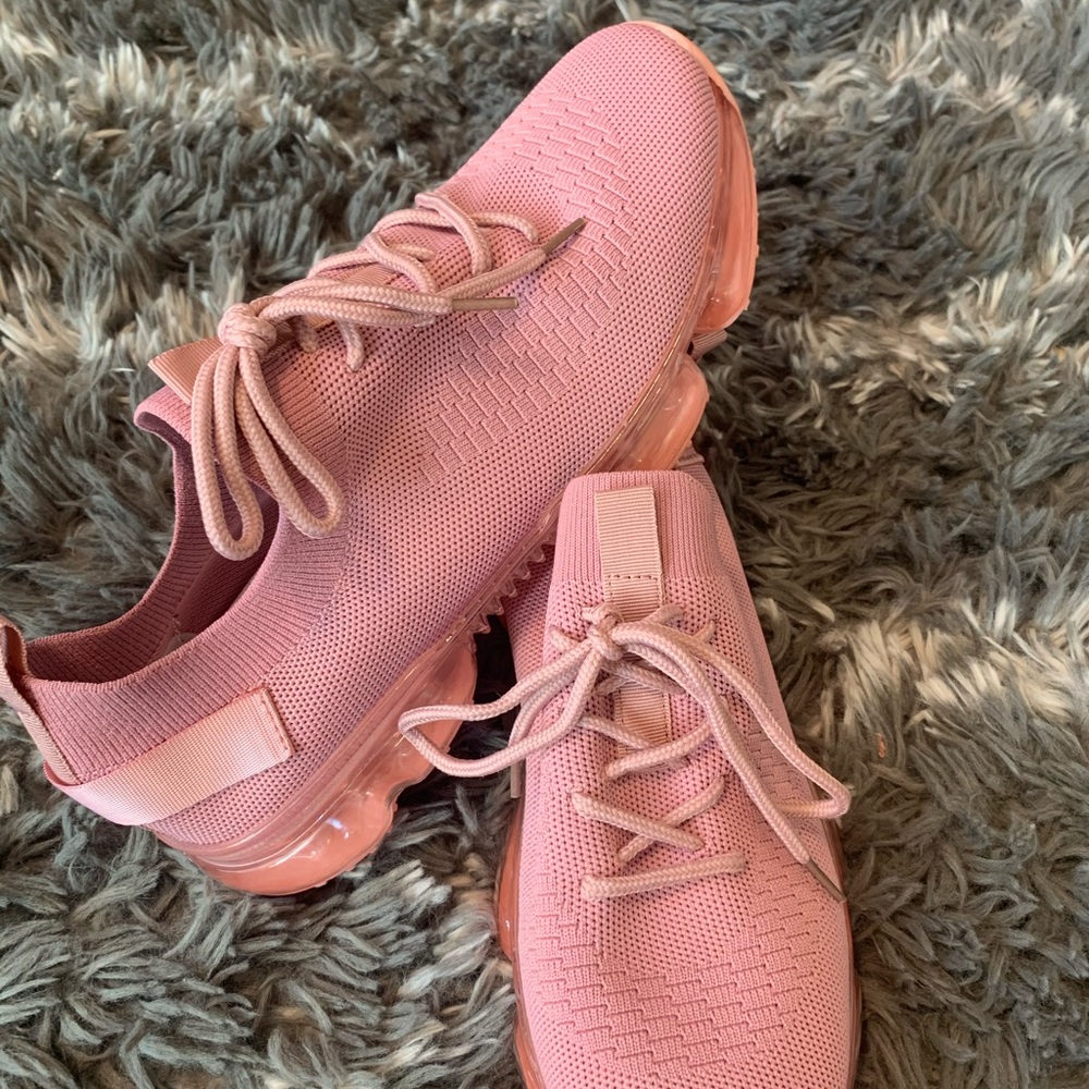 Slip on stretch pink sneakers